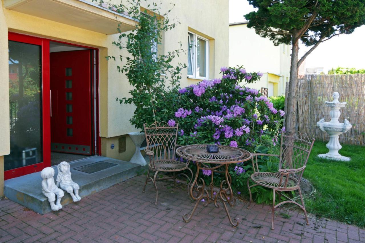 Cozy Souterrain-Half-Basement-Apartment Included 2 Bicycles Berlin Exterior photo
